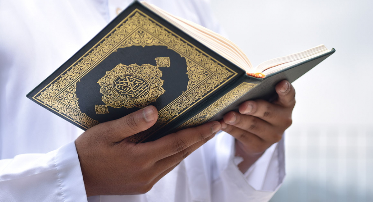 uploads/news/membaca-surat-kahfi-di-6308409ad29ff63.jpg